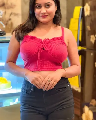 Call Girls Hindoli